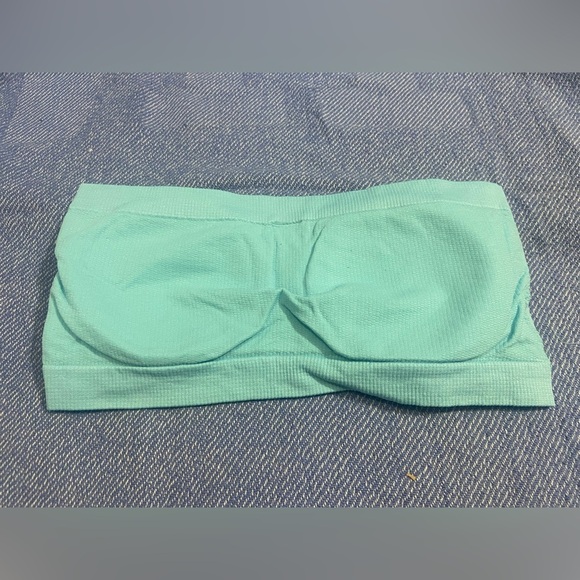 NIP - Wire Free Strapless Seamless Stretch Bra - Picture 3 of 6